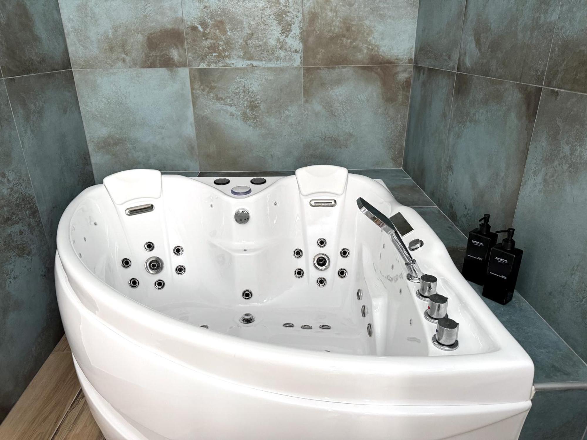 Marais Appartement 2 Chambres 2 Salles De Bain - Spa Jacuzzi ! Paris Eksteriør billede